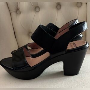 Wonders Black leather heels sandals 40 made in Spain